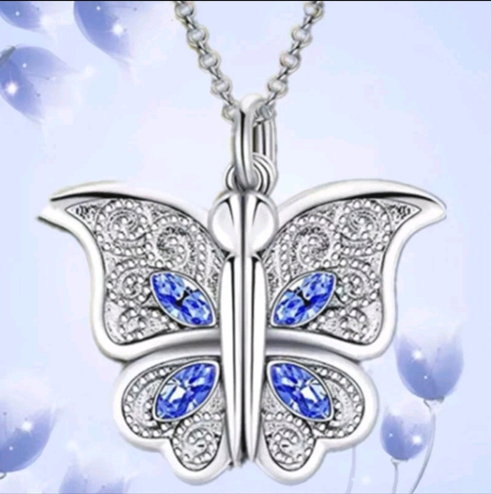 Butterfly Openable I Love You Photo Box Pendant Women's Necklace Jewelry Gifts - Picture 6 of 7